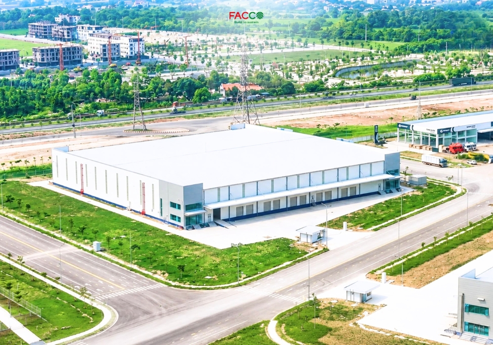 Kho logistics khung thép kết hợp văn phòng