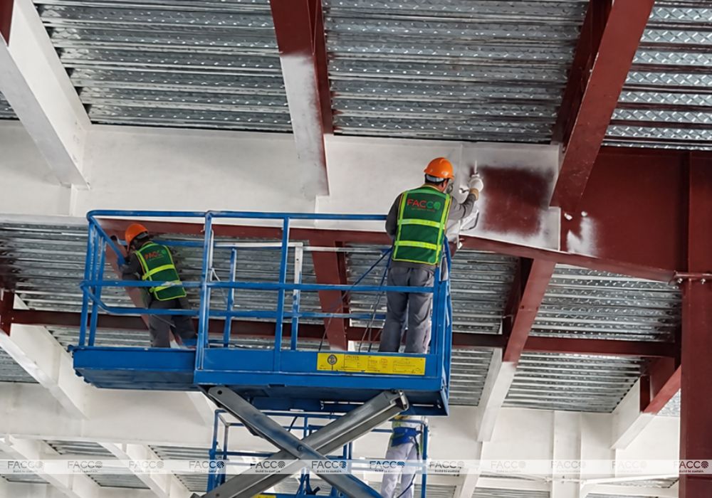 Sơn chống cháy gần như là điều kiện bắt buộc với nhà xưởng khung thép